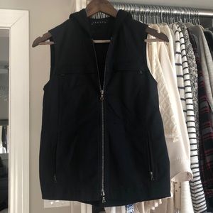 Theory black vest w/ sweater hood hoodie petite xs